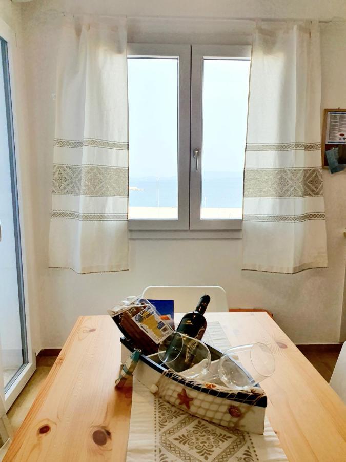 Sky And Sea Apartment Calasetta Buitenkant foto